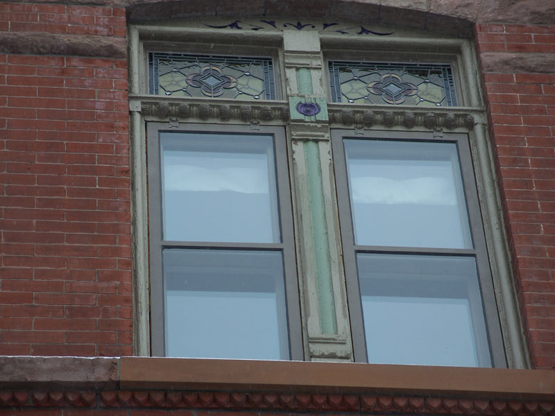 Wood And Metal Storm Windows In Chicago For Vintage Buildings Chicago Green Windows